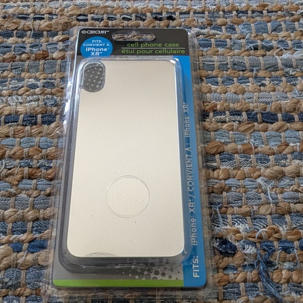 E-circuit iPhone XR White Cell Phone Case with Kickstand NITB
